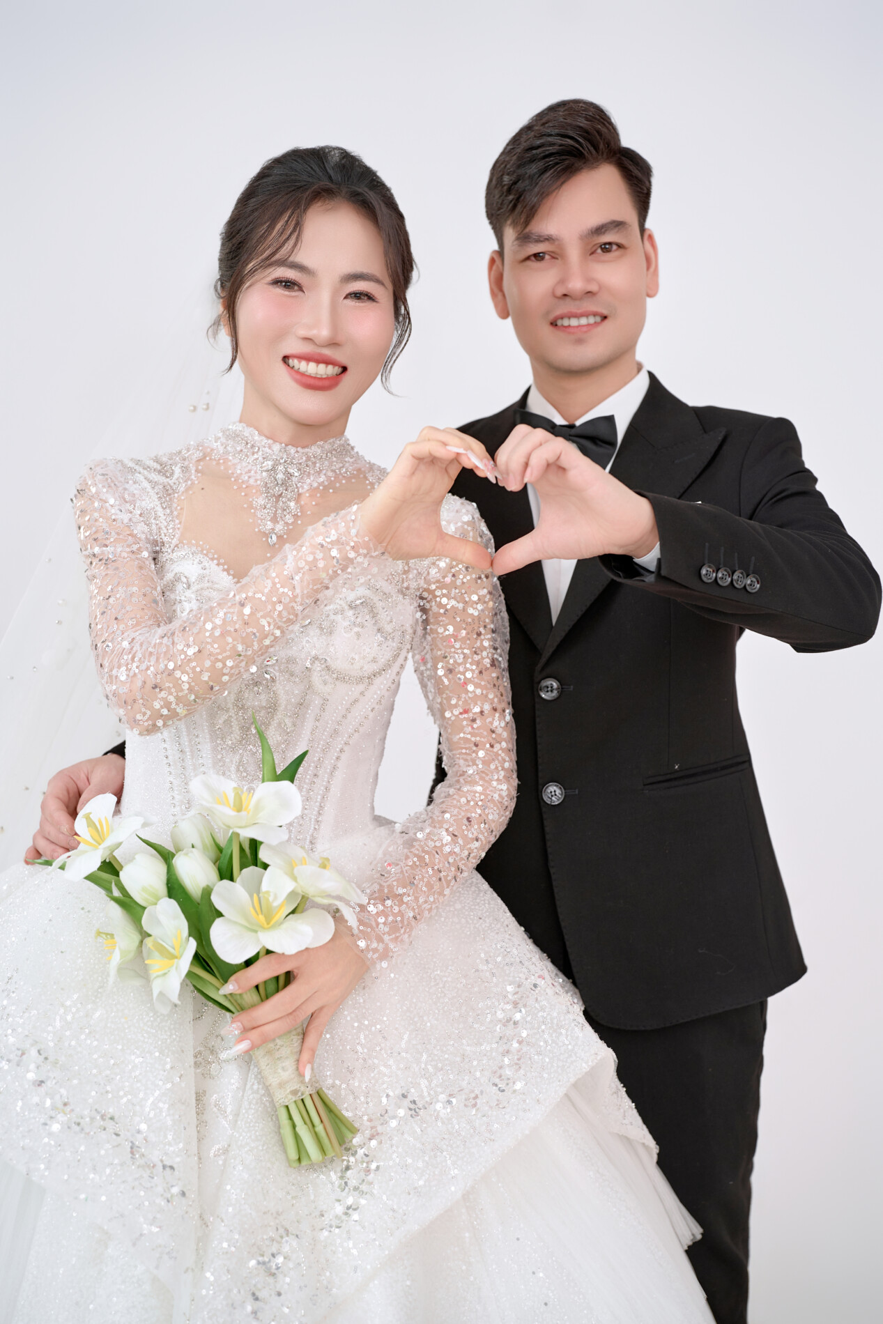 Đức Thuận  & Lê Sáu
