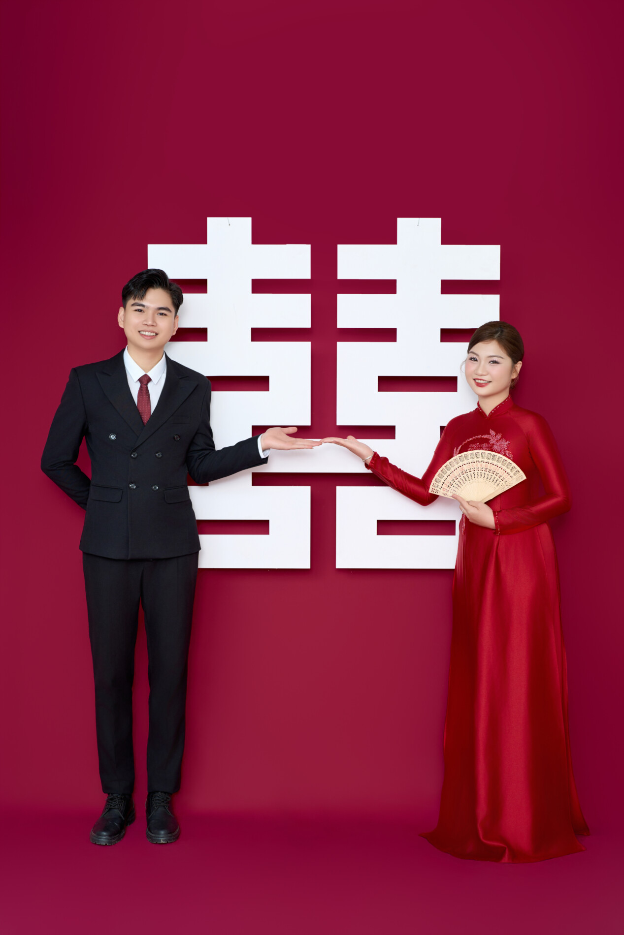 LÊ VIỆT HOÀNG & BÙI THỊ HỒNG NHI
