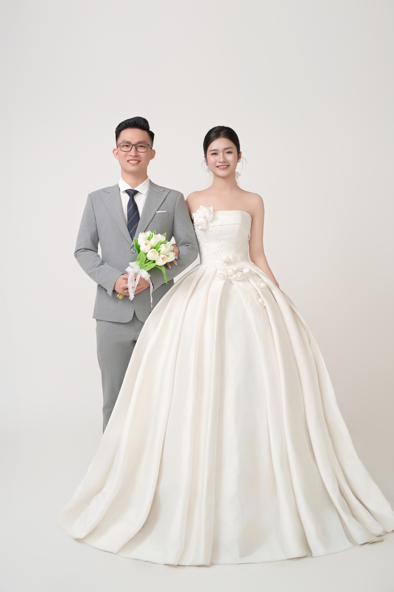 Phạm Thế Quí & Trần Thị Thu Hồng